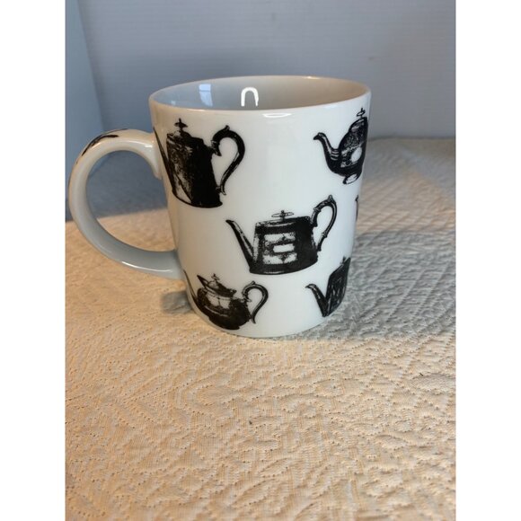 Black and White Teapot Coffee Mug by Antique Pewter Paul Cardew - Picture 11 of 11